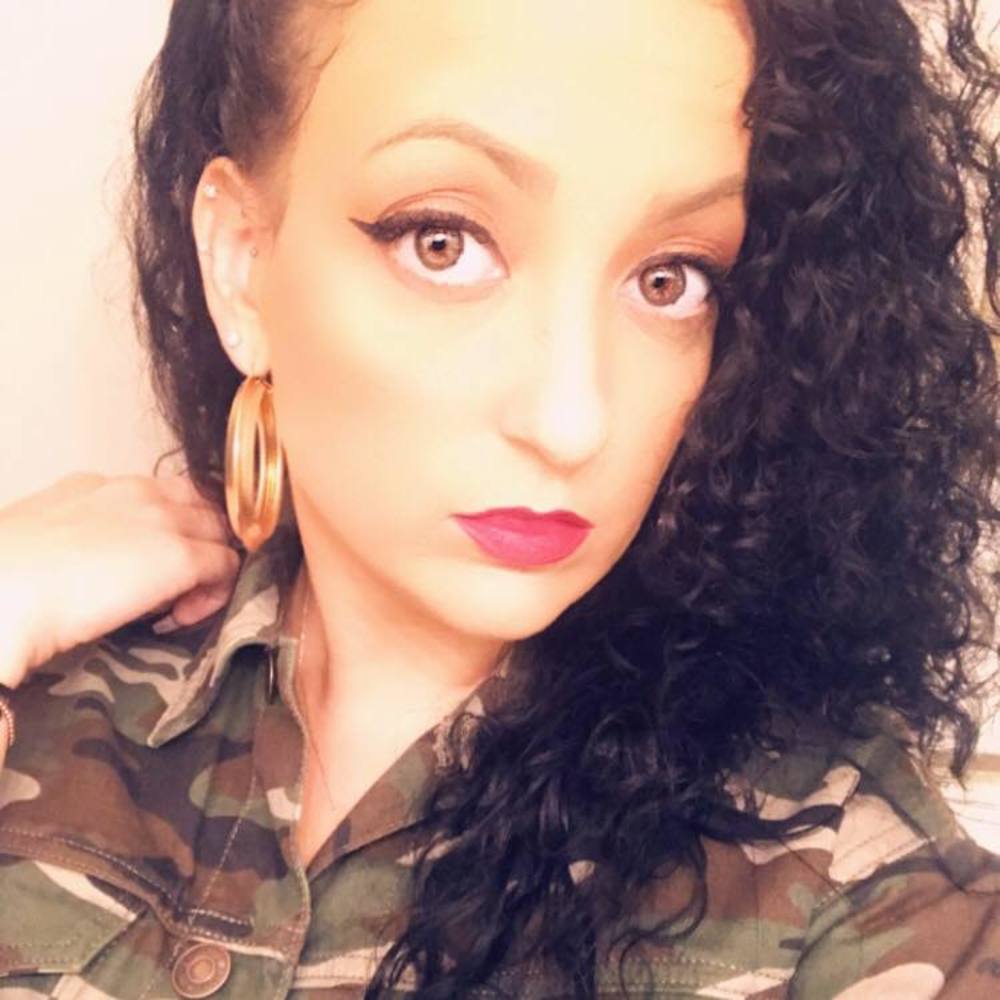 Meet your Posher, Jessica